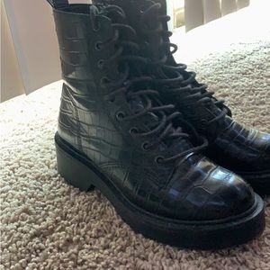Steve Madden boots